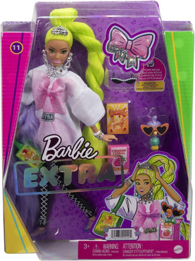 Barbie Extra Bambola Snodata con Lunghissimi Capelli Verde Fluo, Maglietta Larga e Leggins Extralarge, con Pappagallino e Accessori, Giocattolo per Bambini 3+ Anni